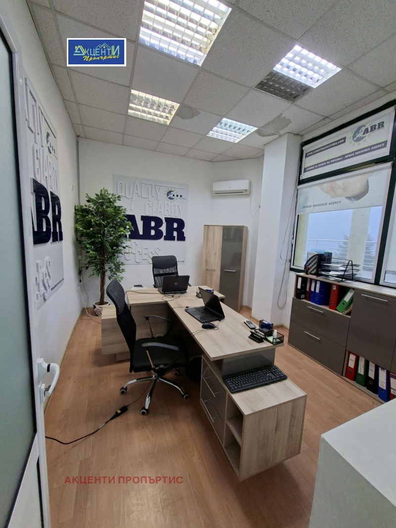 Дава под наем ОФИС, гр. Велико Търново, Колю Фичето, снимка 3 - Офиси - 53111849