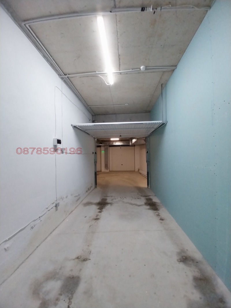 Дава под наем ГАРАЖ, ПАРКОМЯСТО, гр. София, Връбница 2, снимка 3 - Гаражи и паркоместа - 53328692