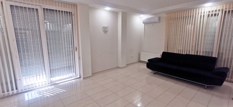 Дава под наем ОФИС, гр. Пловдив, Тракия, снимка 3 - Офиси - 52972401