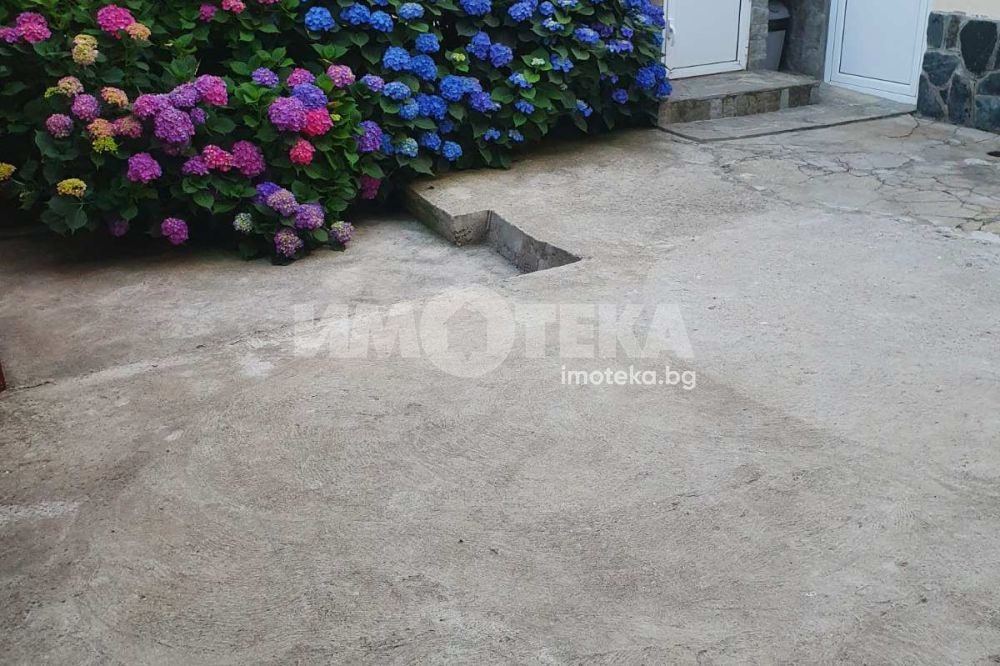 Дава под наем ЕТАЖ ОТ КЪЩА, гр. Пловдив, Южен, снимка 3 - Етаж от къща - 55724812