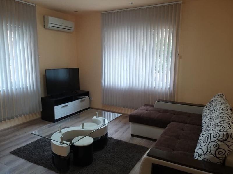 В аренду  1 спальня Пловдив , Младежки Хълм , 68 кв.м | 86889186