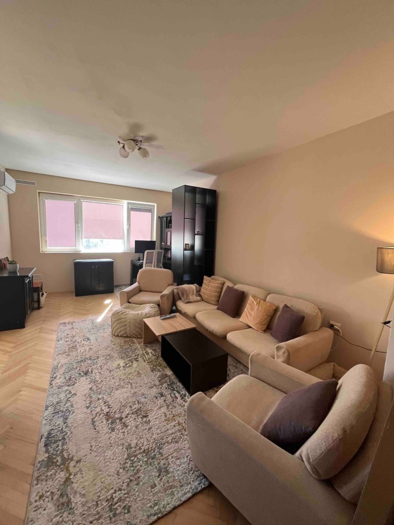 K pronájmu  1 ložnice Sofia , Borovo , 81 m2 | 77671811 - obraz [3]