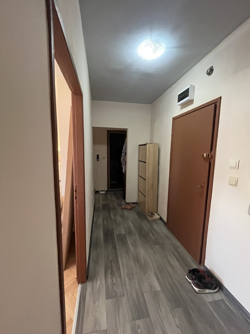 K pronájmu  1 ložnice Sofia , Borovo , 81 m2 | 77671811 - obraz [8]