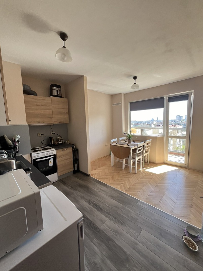 K pronájmu  1 ložnice Sofia , Borovo , 81 m2 | 77671811 - obraz [2]