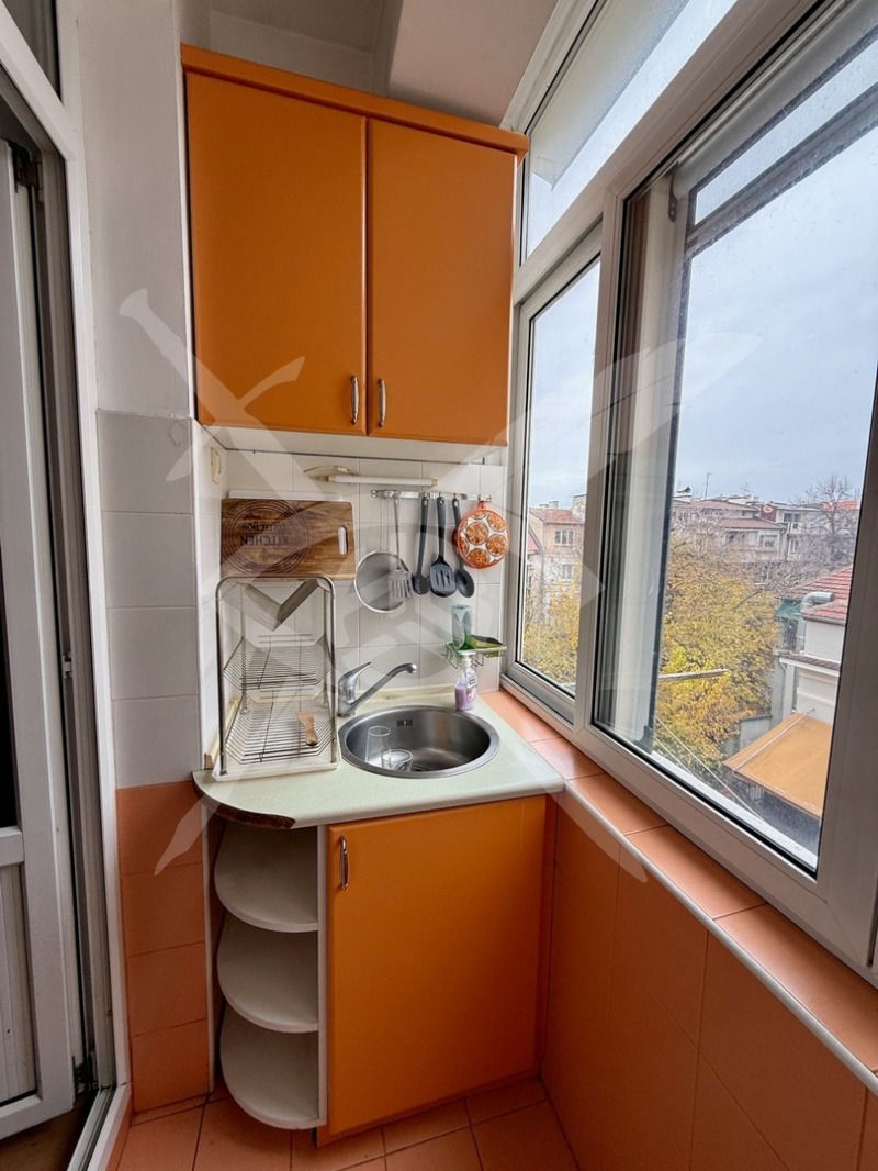 Дава под наем 3-СТАЕН, гр. София, Център, снимка 2 - Апартаменти - 52646861