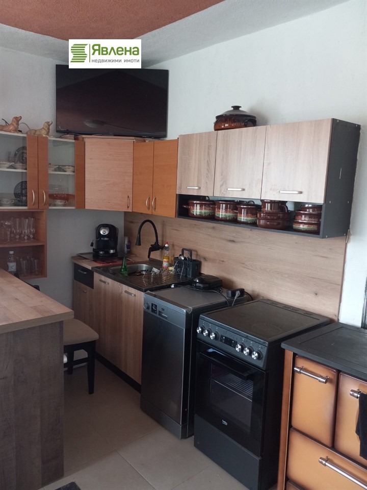 Дава под наем ЕТАЖ ОТ КЪЩА, гр. Перник, Църква, снимка 4 - Етаж от къща - 52748532