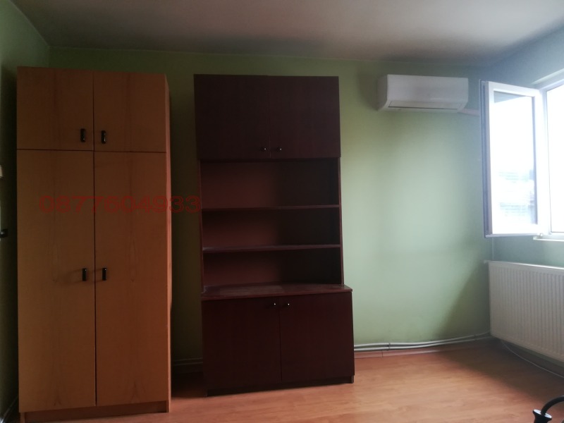 Дава под Наем 1-СТАЕН в град Търговище, Център - 50 кв.м / 200 € » 391.17 лв.