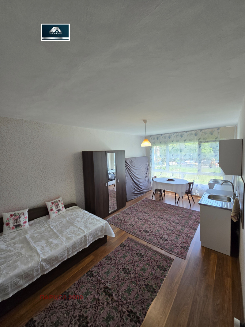K pronájmu  Studio Sofia , Ljulin 10 , 30 m2 | 80982347 - obraz [3]