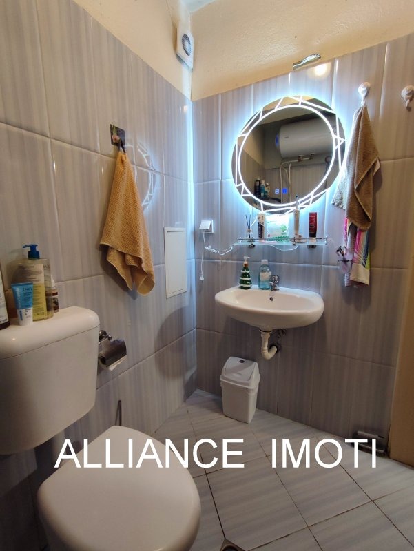 Дава под наем 2-СТАЕН, гр. София, Зона Б-18, снимка 13 - Апартаменти - 53278570