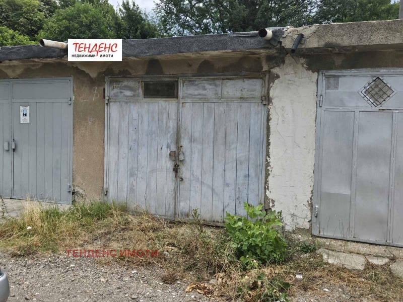 Дава под наем ГАРАЖ, ПАРКОМЯСТО, гр. Кърджали, Център, снимка 3 - Гаражи и паркоместа - 53017426