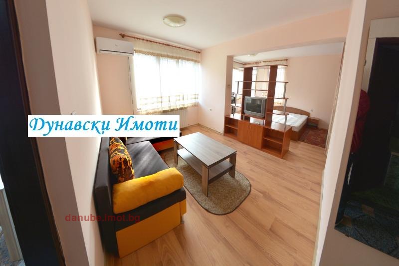 Дава под наем  2-стаен град Русе , Център , 60 кв.м | 34961427