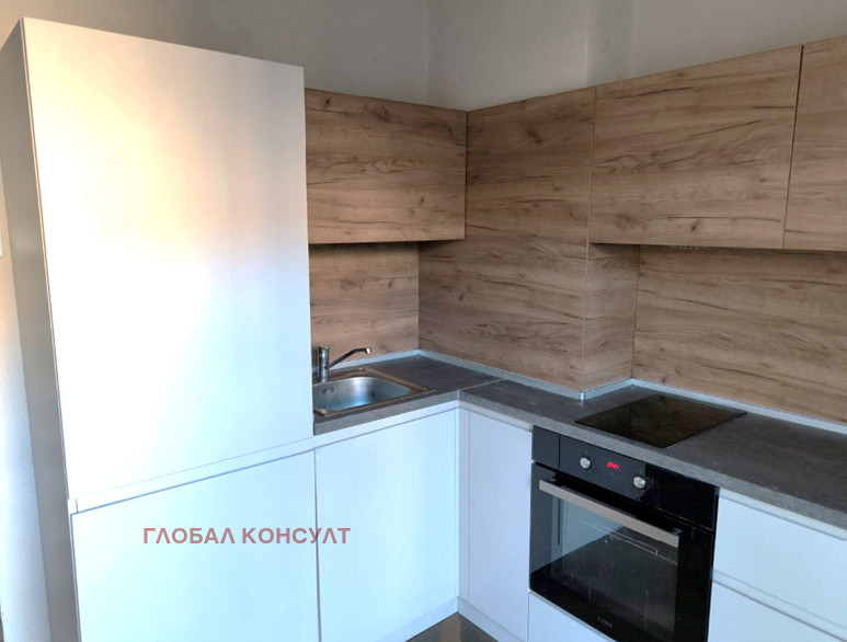 Дава под наем 4-СТАЕН, гр. София, Център, снимка 2 - Апартаменти - 53598870