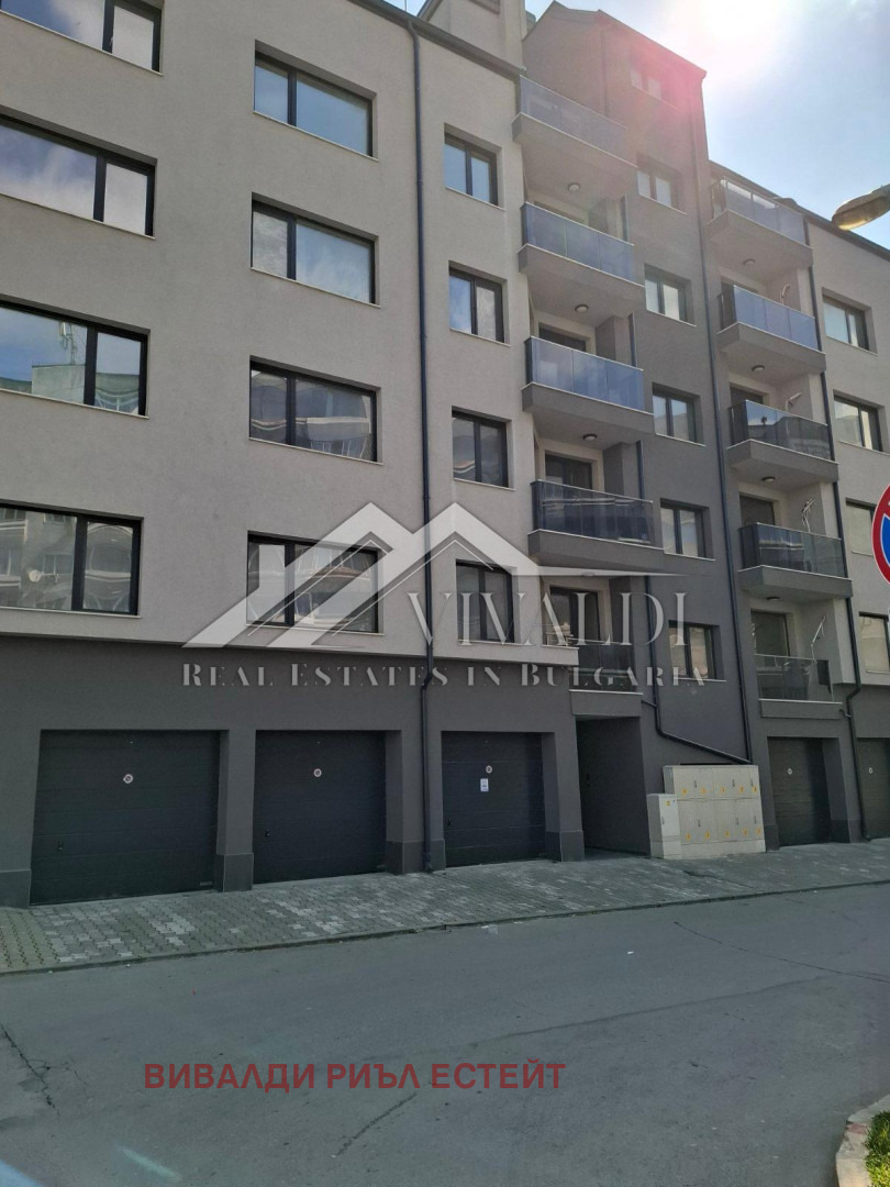 Дава под наем 2-СТАЕН, гр. Варна, Център, снимка 15 - Апартаменти - 54231683