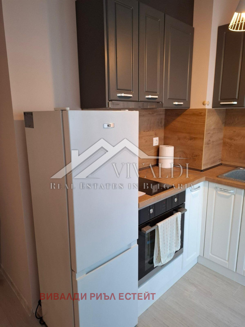 Дава под наем 2-СТАЕН, гр. Варна, Център