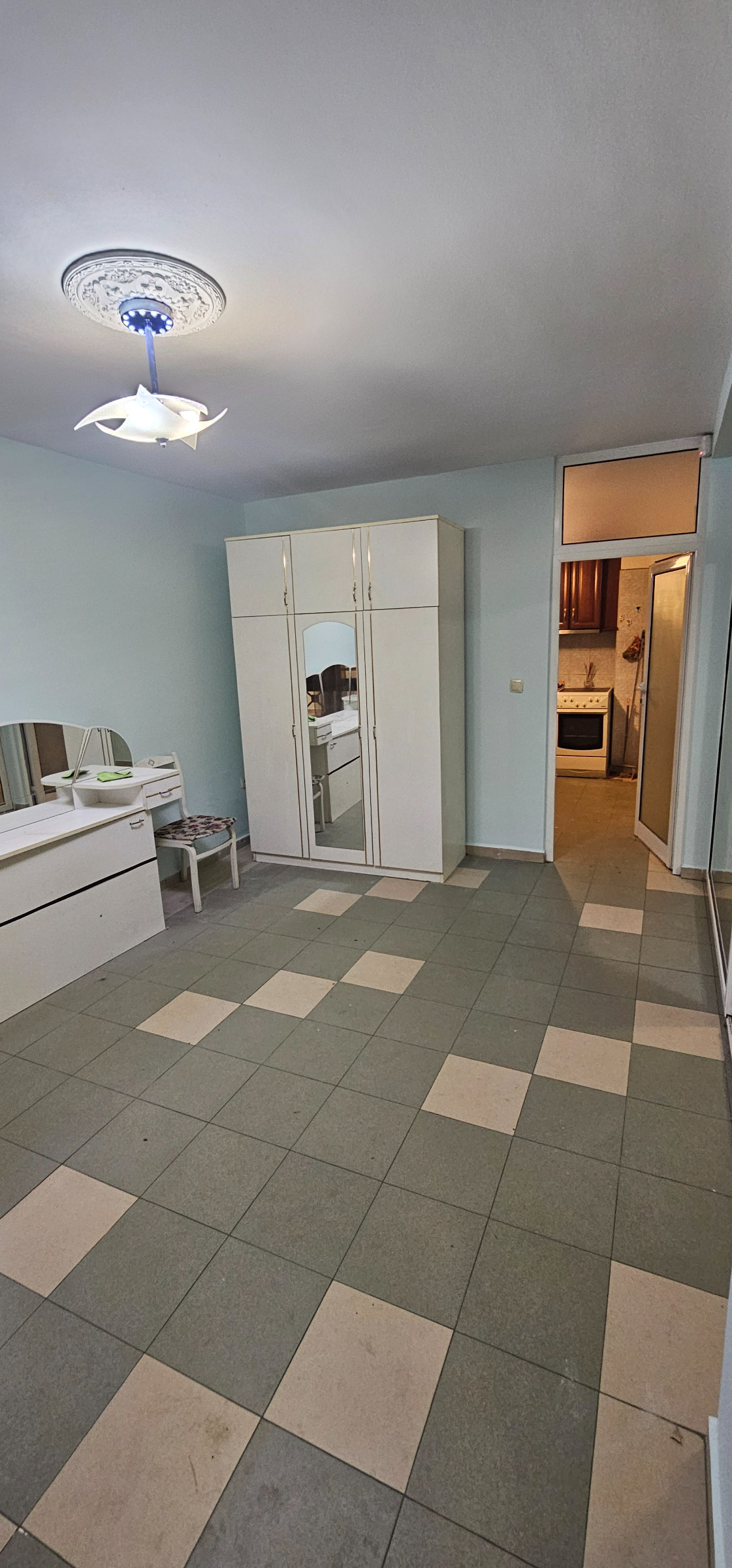 Дава под наем 3-СТАЕН, гр. София, Слатина, снимка 8 - Апартаменти - 54855574