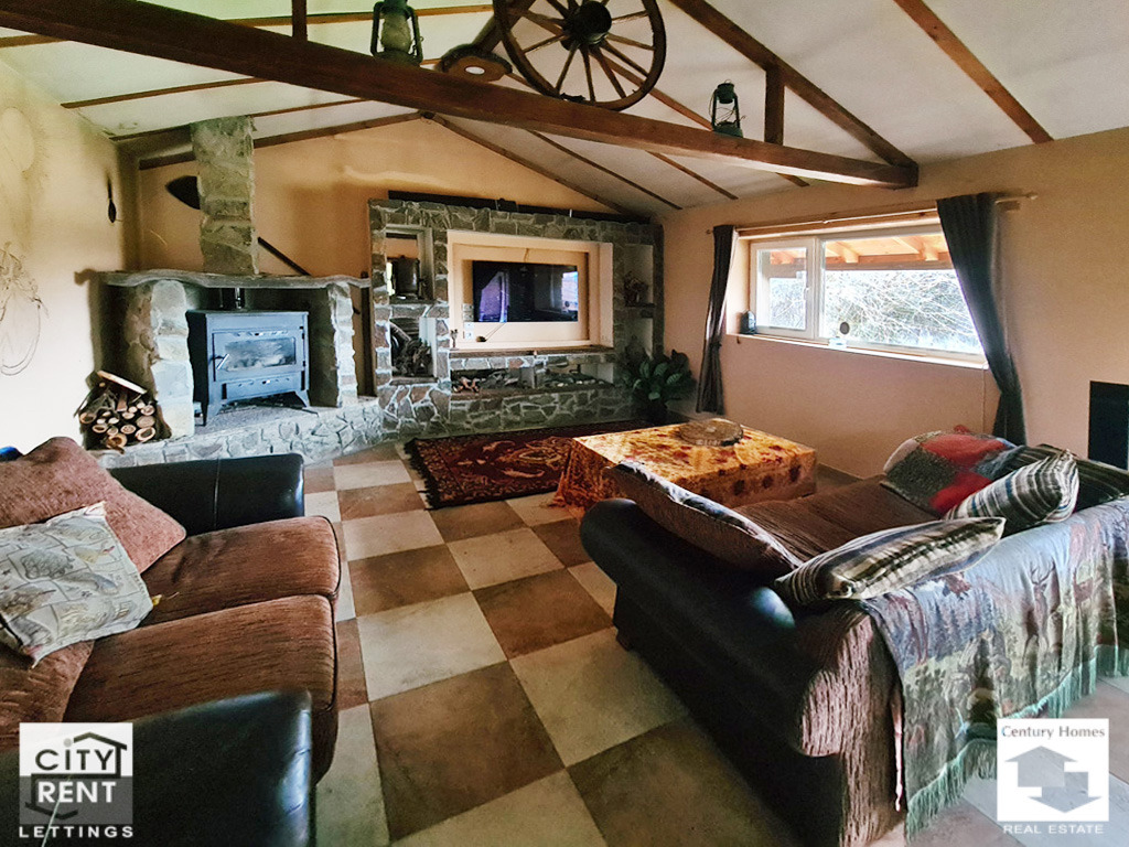 Дава под наем КЪЩА, с. Горна Липница, област Велико Търново, снимка 4 - Къщи - 53826443