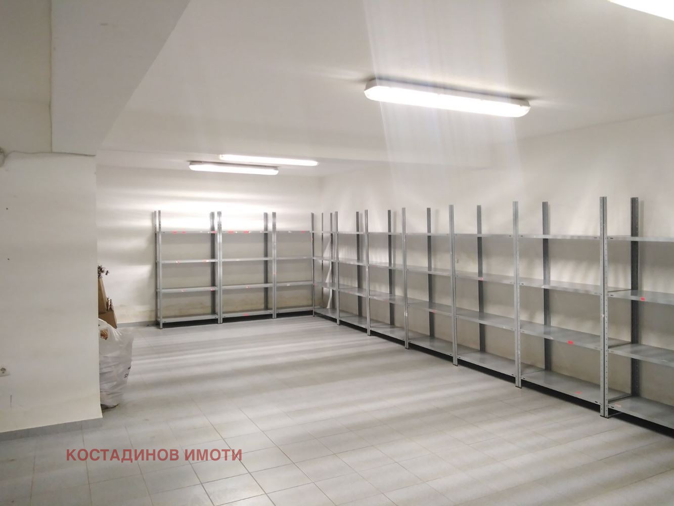 Дава под наем МАГАЗИН, гр. Пловдив, Коматевски възел, снимка 14 - Магазини - 55990811