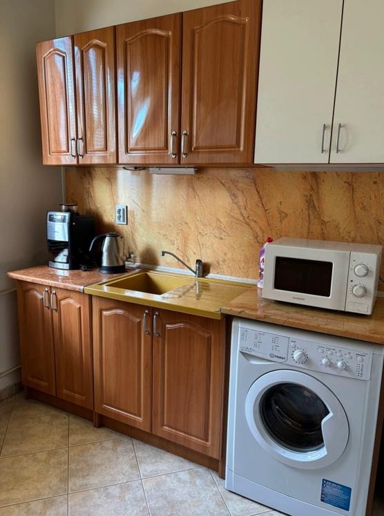 Издаје се  1 спаваћа соба Софија , Центар , 72 м2 | 96132867 - слика [5]