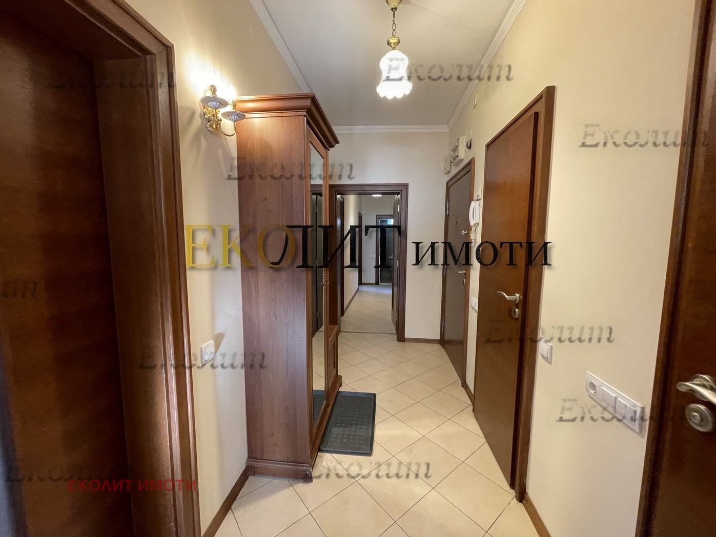 Дава под наем МНОГОСТАЕН, гр. София, Гео Милев, снимка 2 - Апартаменти - 52365869