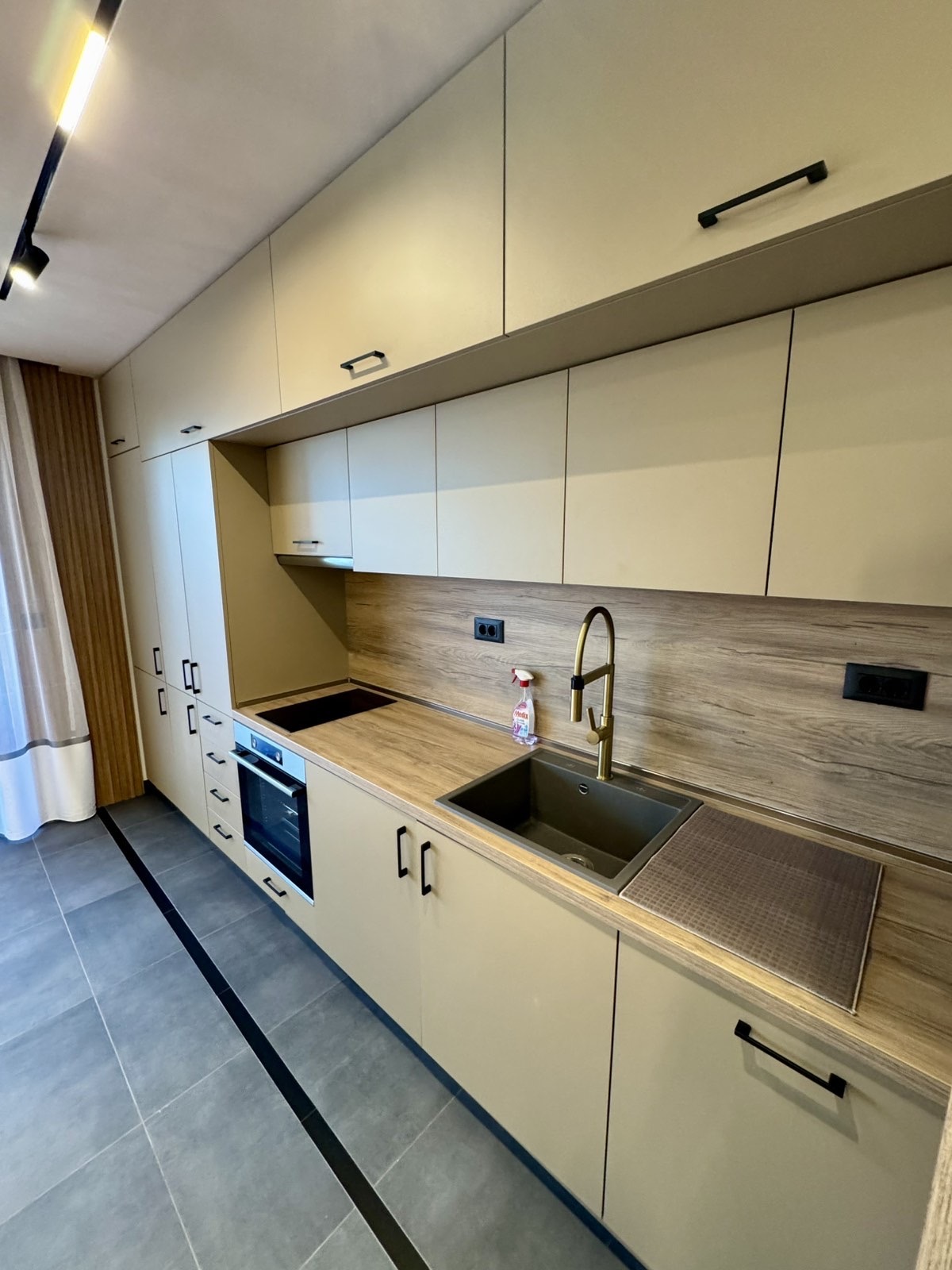 Дава под наем 2-СТАЕН, гр. Асеновград, област Пловдив, снимка 5 - Апартаменти - 54008793