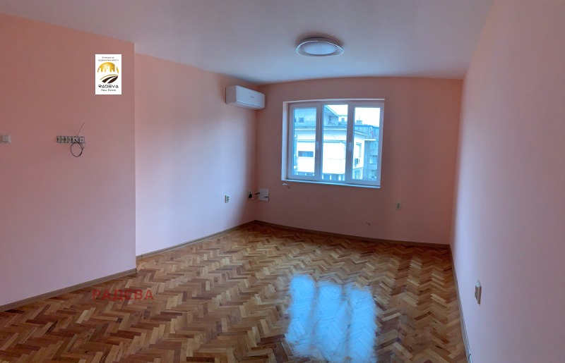 Do wynajęcia  1 sypialnia Ruse , Centar , 66 mkw | 84456680 - obraz [7]