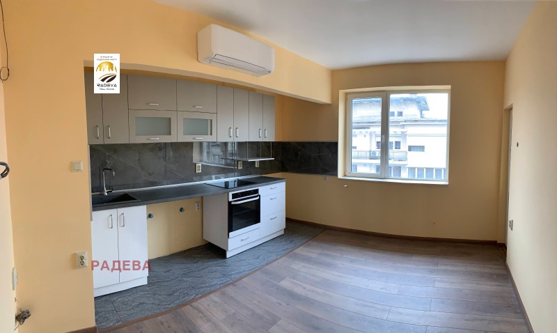 Do wynajęcia  1 sypialnia Ruse , Centar , 66 mkw | 84456680 - obraz [3]