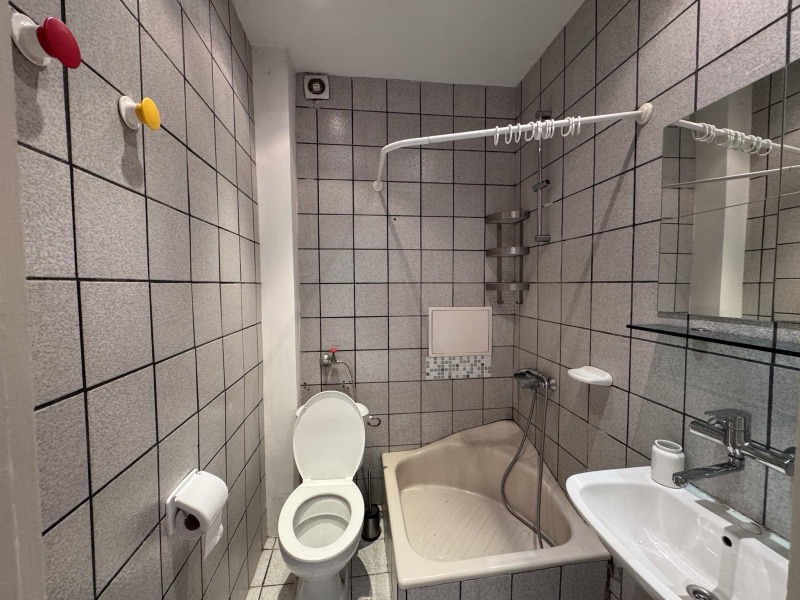 Дава под наем 2-СТАЕН, гр. София, Център, снимка 4 - Апартаменти - 52983611