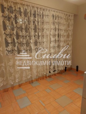 Studio Zentar, Targowishte 5