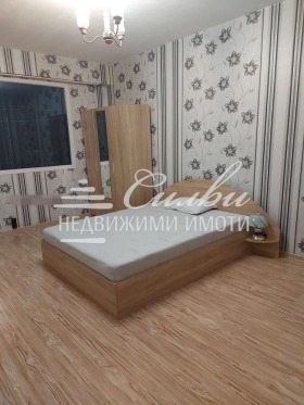 Studio Zentar, Targowishte 1