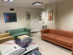 Προς ενοικίαση Γραφείο
