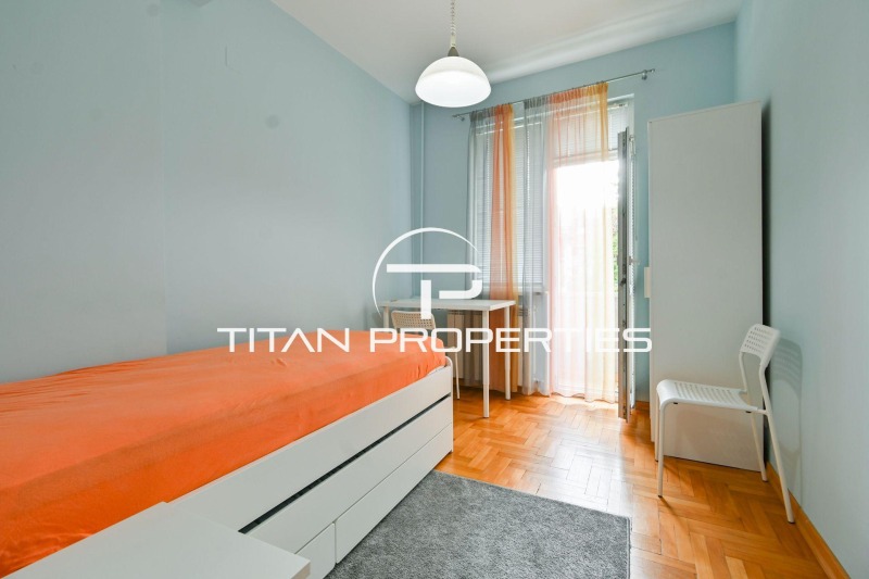 Дава под наем 3-СТАЕН, гр. София, Център, снимка 8 - Апартаменти - 52059855