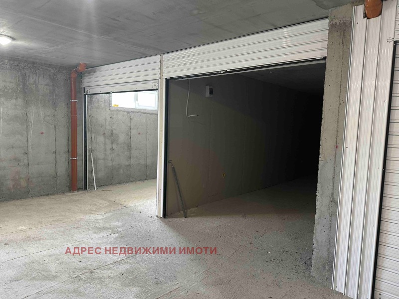 For Rent  Industrial building Stara Zagora , Tri chuchura - sever , 35 sq.m | 57463309