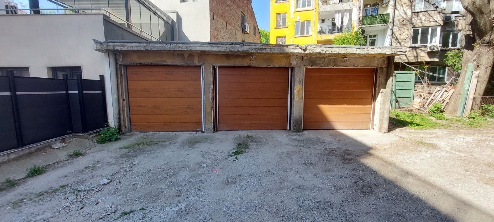 Дава под наем ГАРАЖ, ПАРКОМЯСТО, гр. София, Център