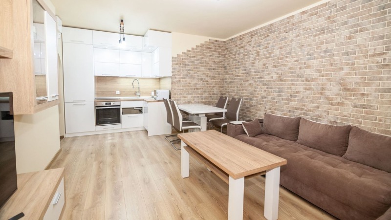 Zu vermieten  1 Schlafzimmer Sofia , Manastirski liwadi , 60 qm | 92818656
