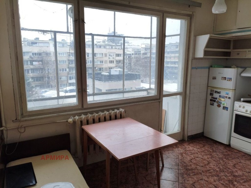 Дава под наем 2-СТАЕН, гр. София, Гоце Делчев, снимка 8 - Апартаменти - 52772287