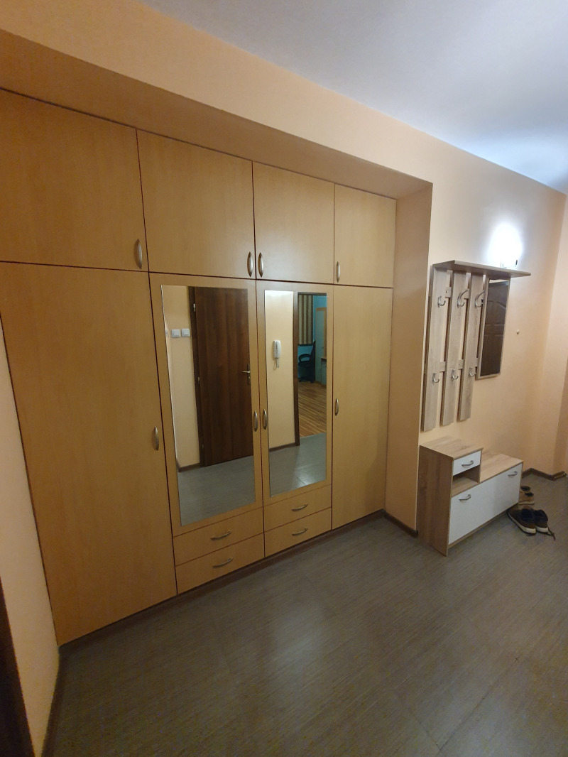 Дава под наем 4-СТАЕН, гр. Стара Загора, Център, снимка 6 - Апартаменти - 52663333