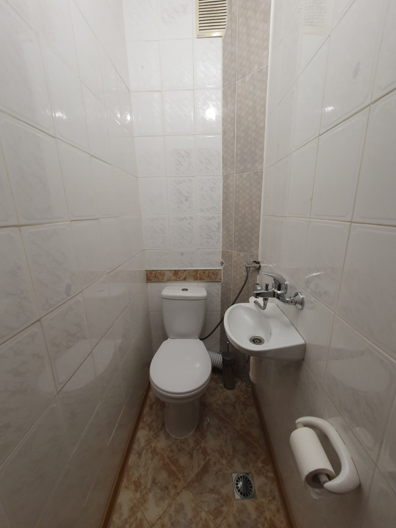 Дава под наем 4-СТАЕН, гр. Стара Загора, Център, снимка 13 - Апартаменти - 52663333