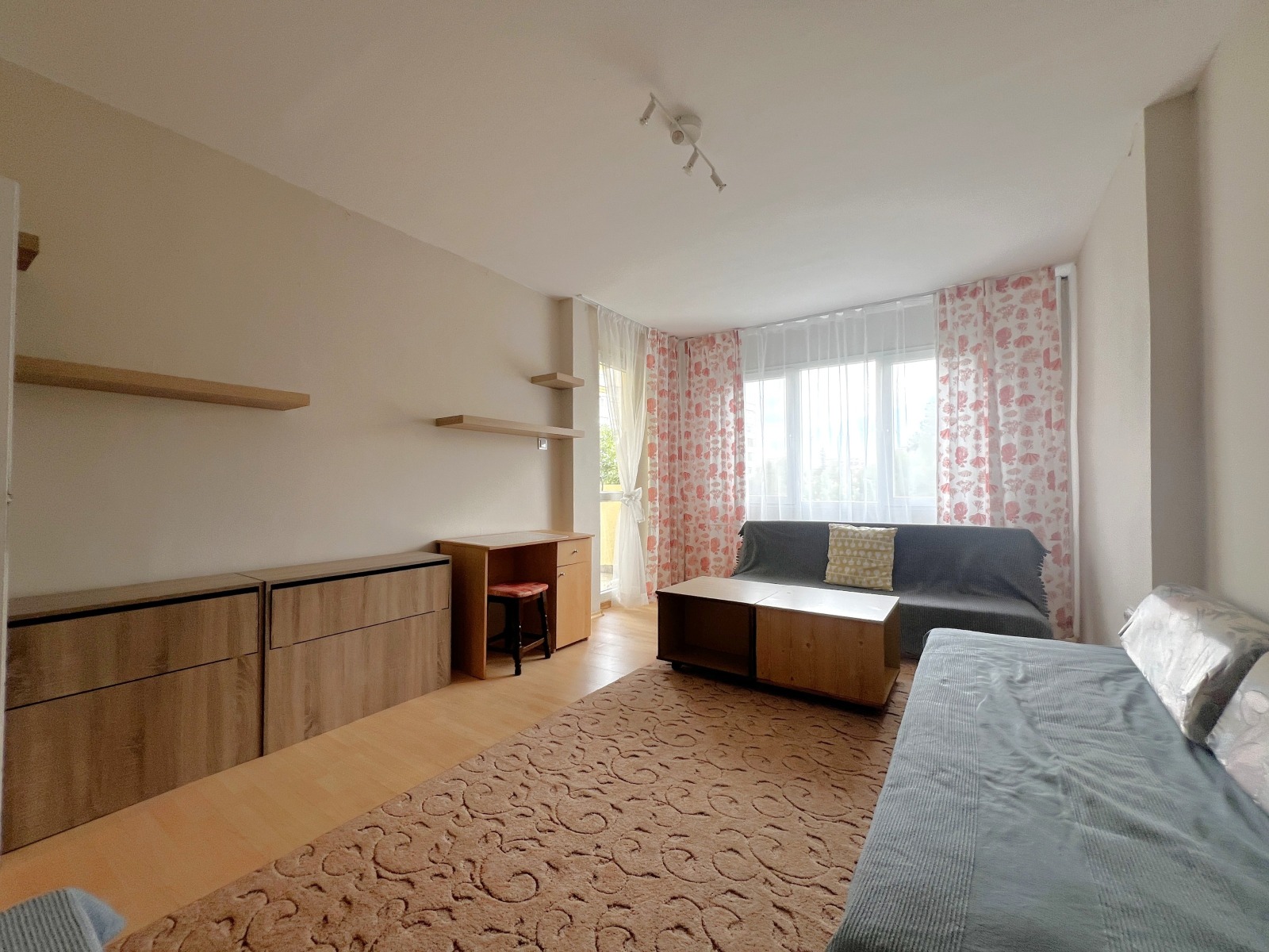 Дава под наем 1-СТАЕН, гр. София, Сухата река, снимка 2 - Апартаменти - 54193099