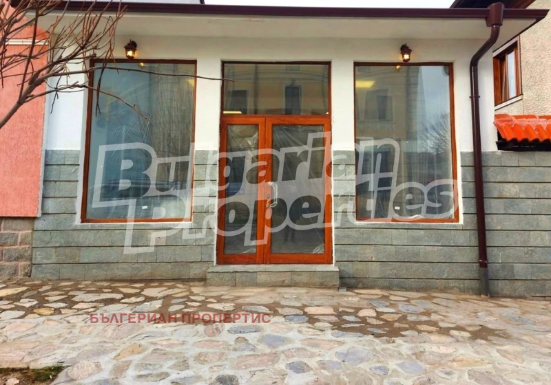 Дава под Наем МАГАЗИН в област Благоевград, гр. Банско - 71 кв.м / 900 € » 1 760.25 лв., БЪЛГЕРИАН ПРОПЕРТИС