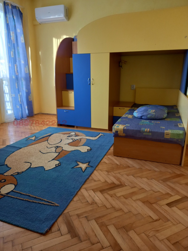 Дава под наем 3-СТАЕН, гр. Добрич, Център, снимка 4 - Апартаменти - 52783202