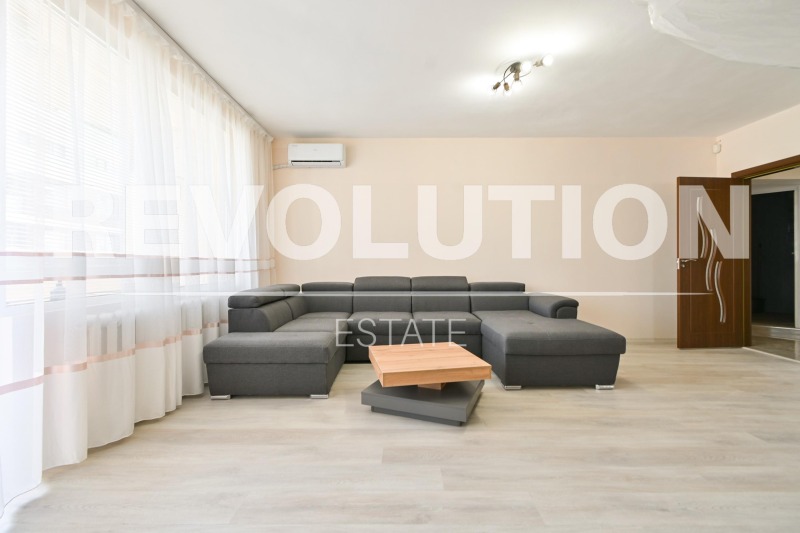 Дава под нем  4-стаен, град София, Гоце Делчев • 1 500 € • ID 12355778 — holmes.bg - [1] 