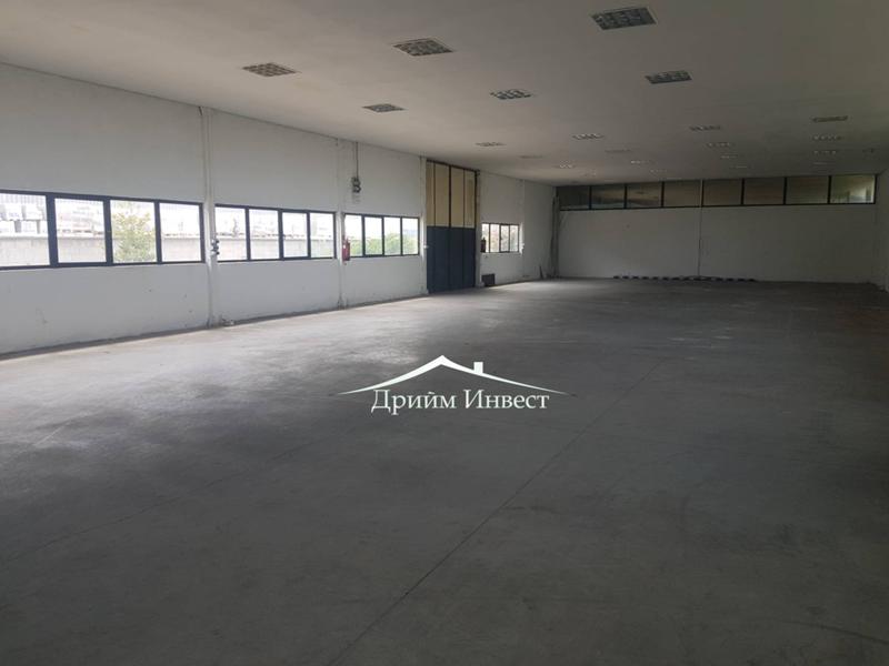 De inchiriat  Cladire industriala Plovdiv , Industrialna zona - Sever , 360 mp | 36147809 - imagine [2]