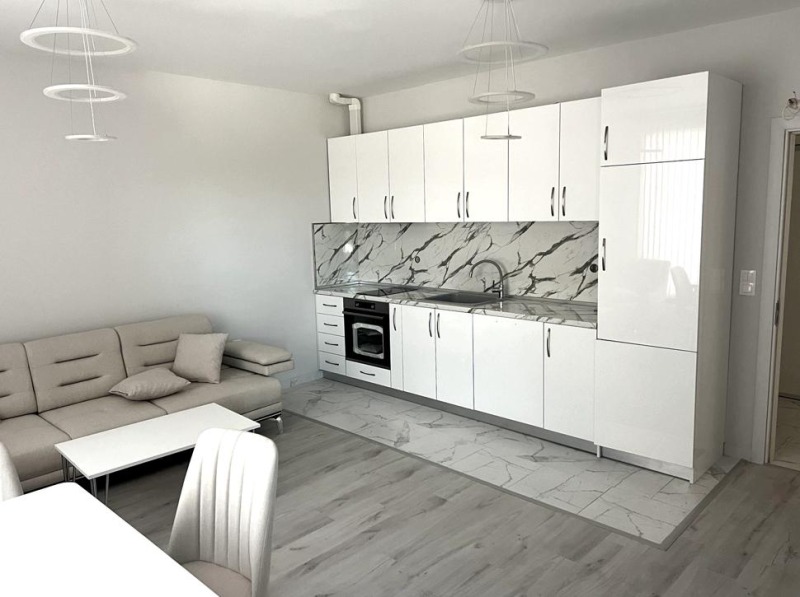En renta  1 dormitorio Plovdiv , Jristo Smirnenski , 60 metros cuadrados | 52999621