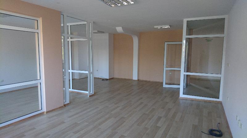 Издаје се  Канцеларија Пловдив , Вастанически , 225 м2 | 90963378 - слика [2]