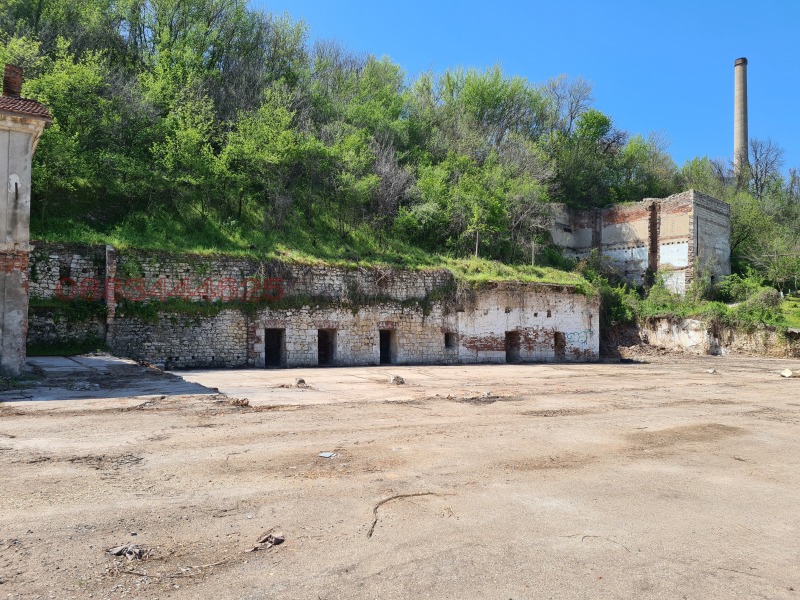 Дава под наем МЯСТО, гр. Русе, Промишлена зона - Запад, снимка 5 - Парцели - 52781367