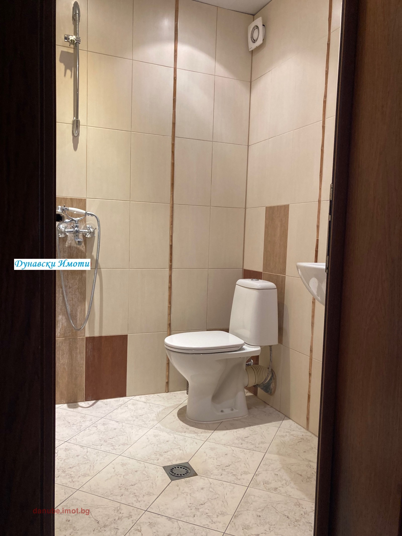 Дава под наем 3-СТАЕН, гр. Русе, Централен южен район, снимка 12 - Апартаменти - 53770967