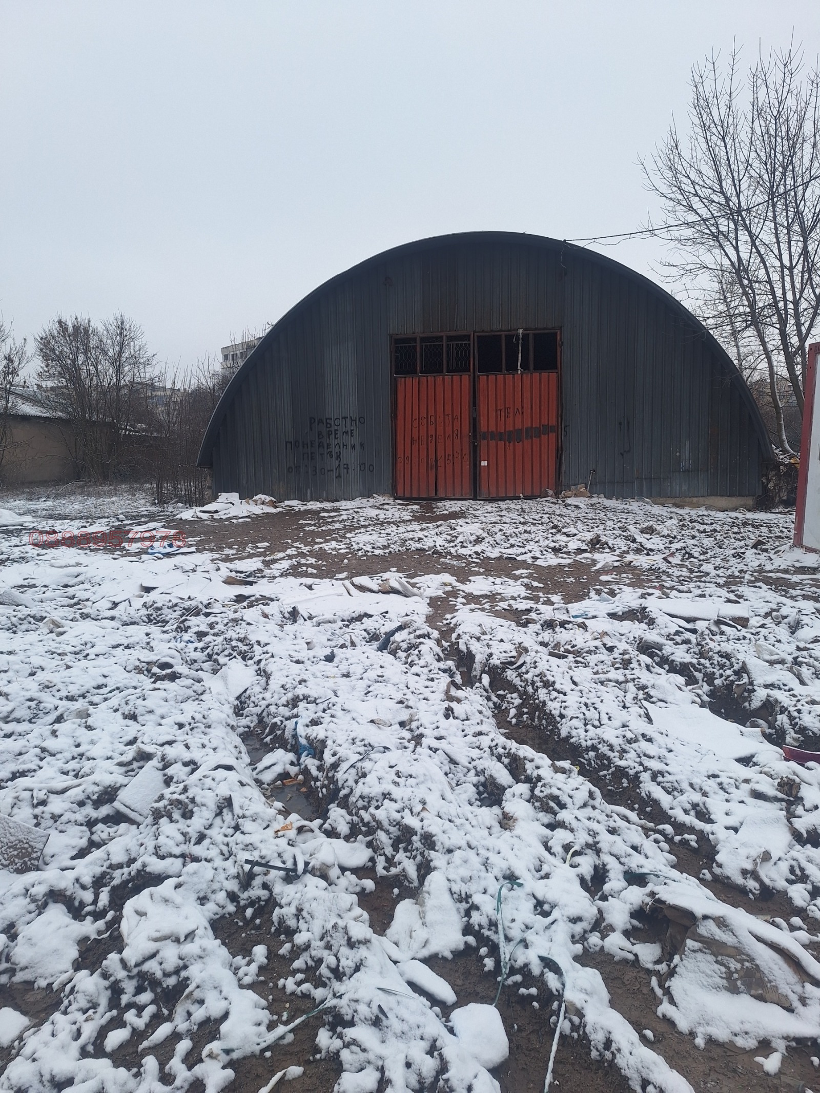 Дава под наем ГАРАЖ, ПАРКОМЯСТО, гр. Монтана, Промишлена зона, снимка 2 - Гаражи и паркоместа - 53707743