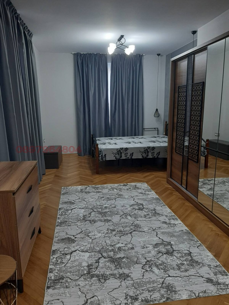 Дава под наем 3-СТАЕН, гр. Бургас, Център, снимка 5 - Апартаменти - 52779621