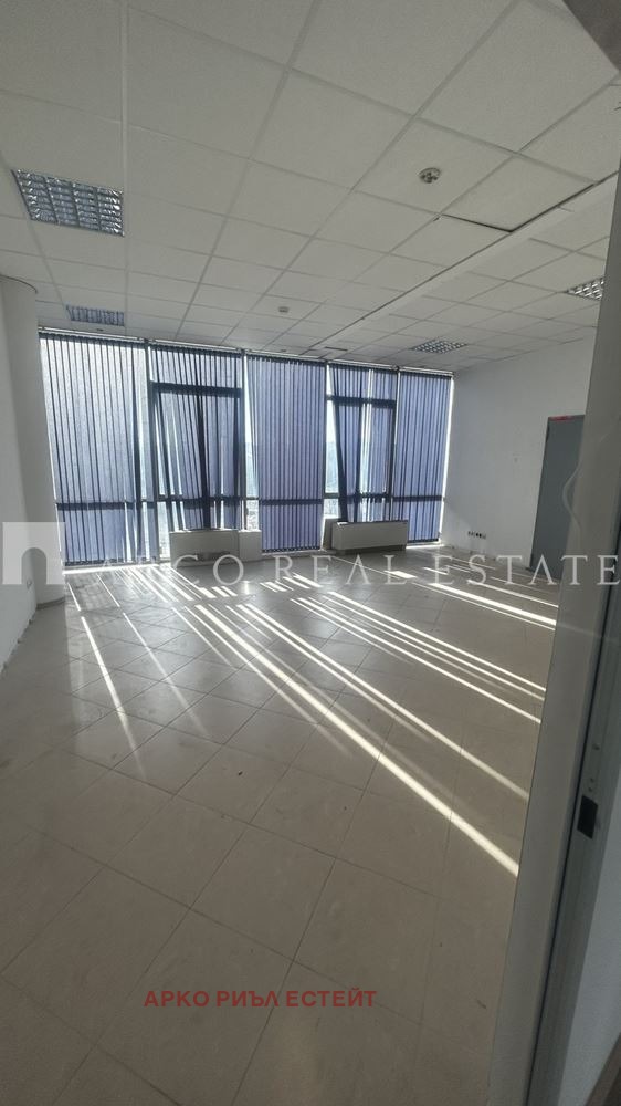 De inchiriat  Birou Sofia , Țentâr , 36 mp | 65318517 - imagine [2]