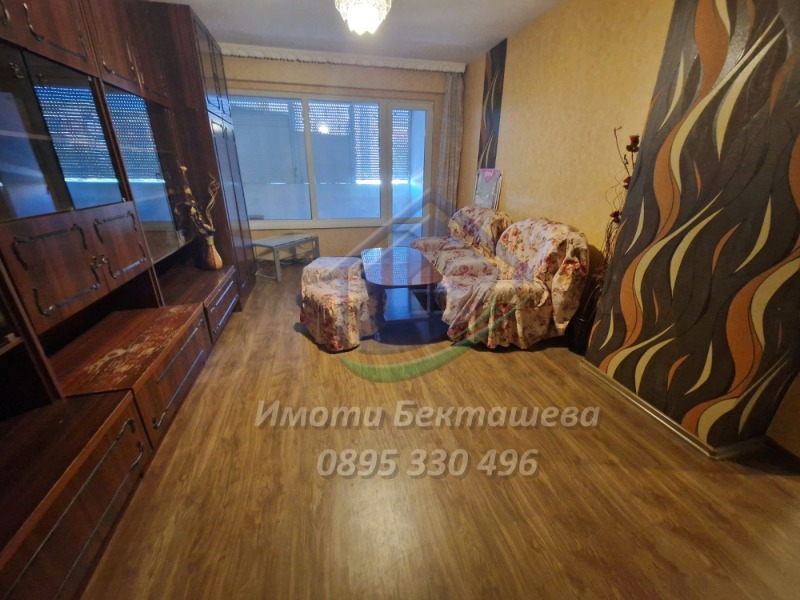 Zu vermieten  1 Schlafzimmer Ruse , Tscharodejka - Jug , 60 qm | 17713272 - Bild [11]